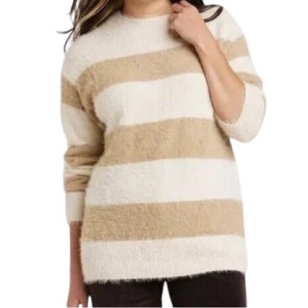 Woman’s Universal Thread Fuzzy Knit Long Sleeve Striped Tunic Sweater Cream